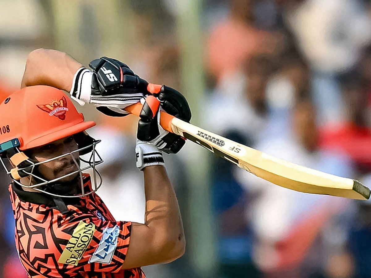 CRICKET-IND-IPL-T20-DELHI-HYDERABAD-16_1743354643021_1743354654056